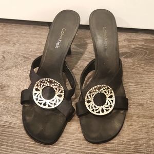 Calvin Klein Boyce Sateen Black Heeled Sandals with Jewelry Medallion Size 8 1/2